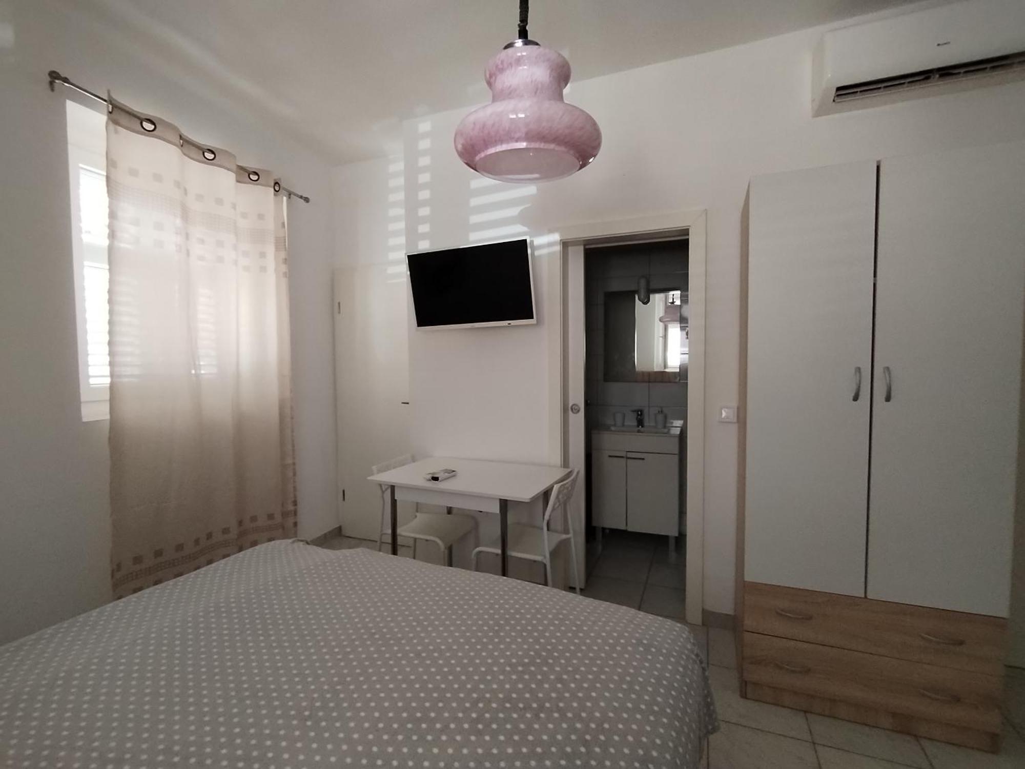 Studio Apartments Ana & Mia Вис Экстерьер фото